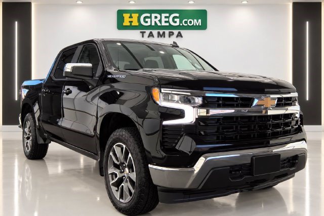 Used 2024 Chevrolet Silverado 1500 LT AWD/4WD image 4