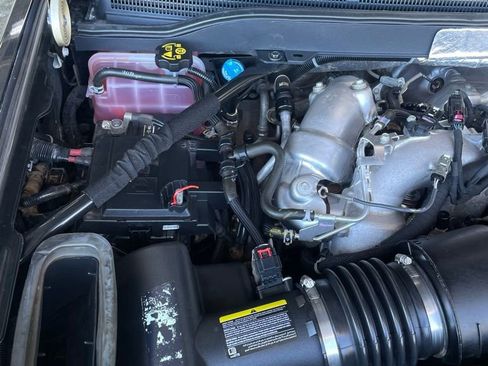 Used 2017 Chevrolet Silverado 2500 W/T image 16