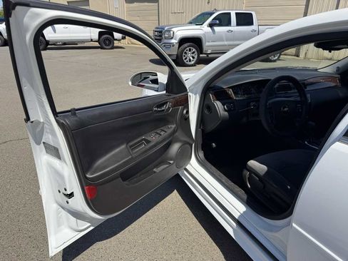 Used 2015 Chevrolet Impala LT image 20
