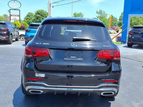 Used 2021 Mercedes-Benz GLC 300 4MATIC w/ AMG Line image 23