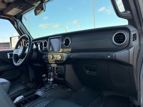 Used 2022 Jeep Wrangler Unlimited Rubicon 4xe w/ Cold Weather Group image 19