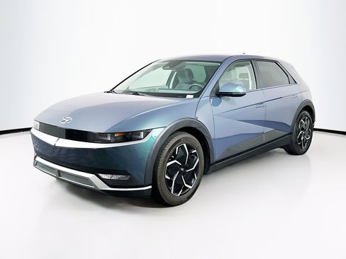 Used 2024 Hyundai Ioniq 5 SEL image 3