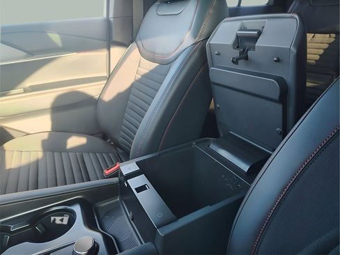 New 2026 Ford Explorer ST-Line w/ ST-Line Street Pack image 21