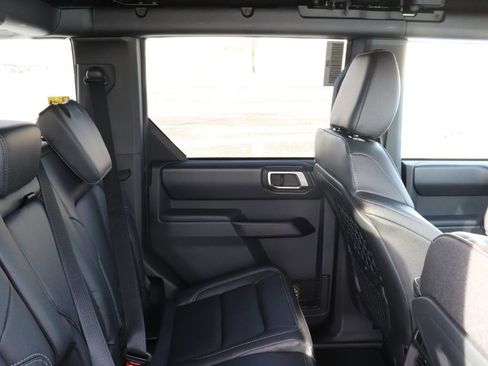 New 2025 Ford Bronco Badlands image 16
