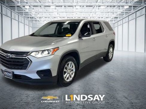 Used 2021 Chevrolet Traverse LS image 5