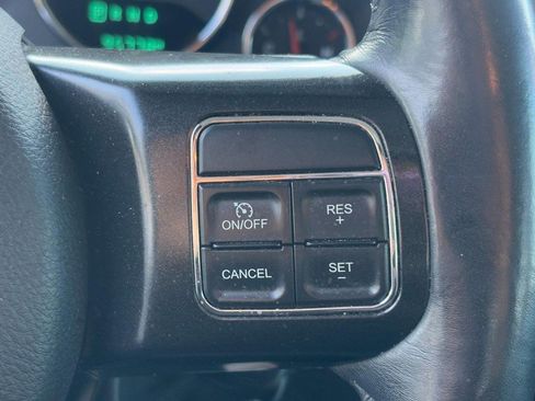 Used 2017 Jeep Wrangler Unlimited Sahara image 20