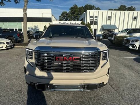 Used 2026 GMC Sierra 1500 Denali w/ Denali Reserve Package AWD/4WD image 3