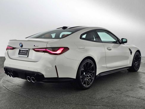 Used 2024 BMW M4 Coupe RWD image 3
