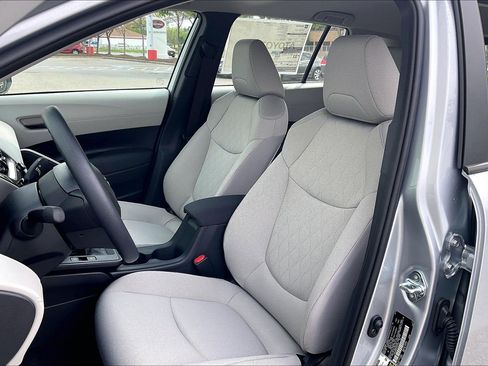 New 2026 Toyota Corolla Cross L image 11