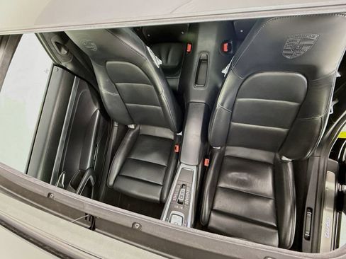 Used 2015 Porsche 911 Turbo image 23