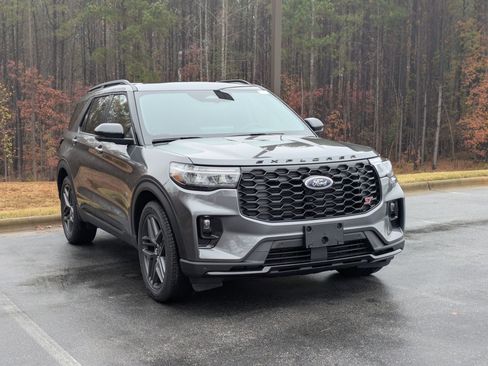 New 2026 Ford Explorer ST w/ Sun And Sound Package image 2