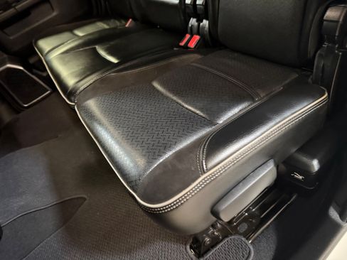 Used 2022 RAM 2500 Laramie w/ Night Edition AWD/4WD image 35