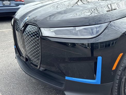 Certified 2023 BMW iX xDrive50 w/ BMW I Signature Blue Package image 10