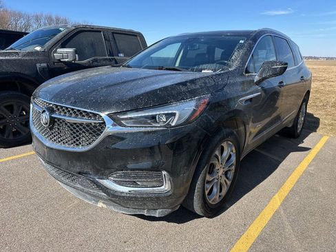 Used 2021 Buick Enclave Avenir w/ Avenir Technology Package image 18