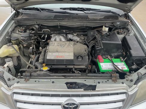 Used 2001 Toyota Highlander Limited image 15