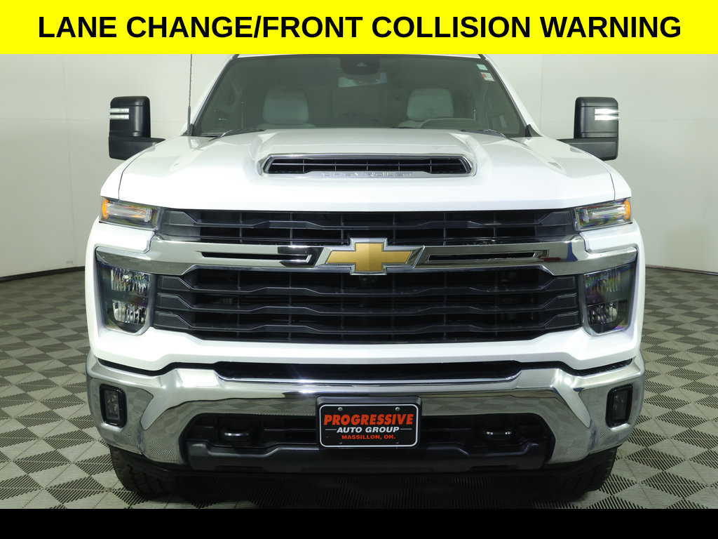 Used 2024 Chevrolet Silverado 2500 LT AWD/4WD image 11