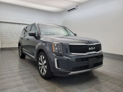 Used 2022 Kia Telluride EX w/ EX Premium Package image 13