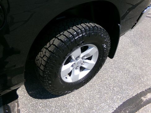 Used 2016 RAM 1500 Tradesman w/ Popular Equipment Group AWD/4WD image 14