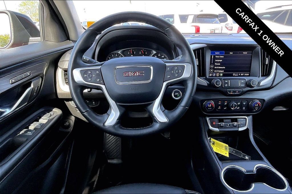 Used 2024 GMC Terrain SLT w/ Elevation Edition AWD/4WD image 11