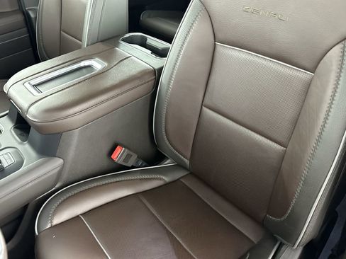 Used 2022 GMC Sierra 1500 Denali AWD/4WD image 23