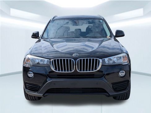 Used 2017 BMW X3 sDrive28i image 2