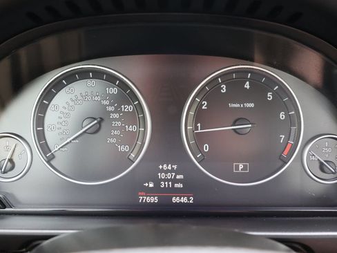 Used 2011 BMW 535i xDrive Sedan AWD/4WD image 34