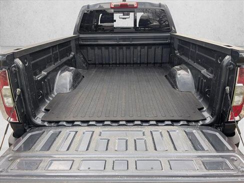 Used 2017 GMC Canyon SLE w/ SLE Convenience Package image 6