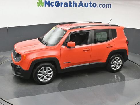 Used 2015 Jeep Renegade Latitude FWD image 22