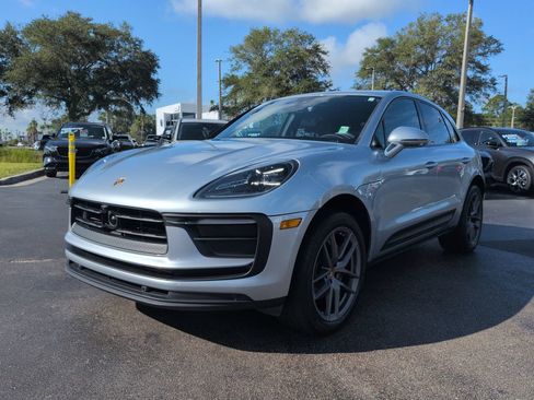 Used 2024 Porsche Macan Turbo AWD/4WD image 8