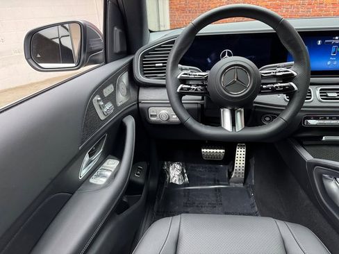 New 2025 Mercedes-Benz GLS 450 4MATIC image 13