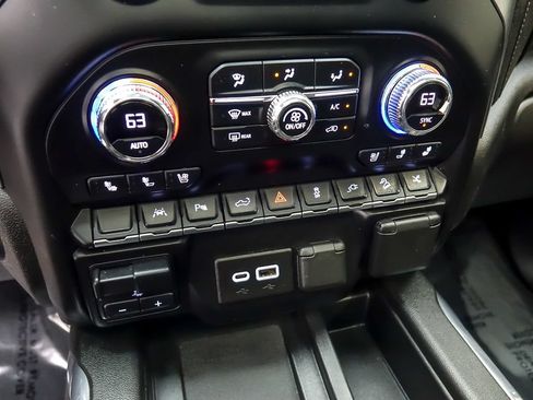Used 2021 GMC Sierra 1500 Denali w/ Denali Premium Package AWD/4WD image 20