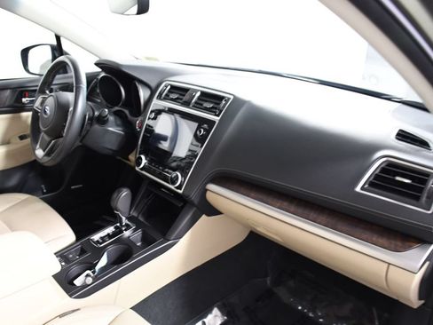 Used 2019 Subaru Outback 2.5i Limited w/ Popular Package #2 AWD/4WD image 19