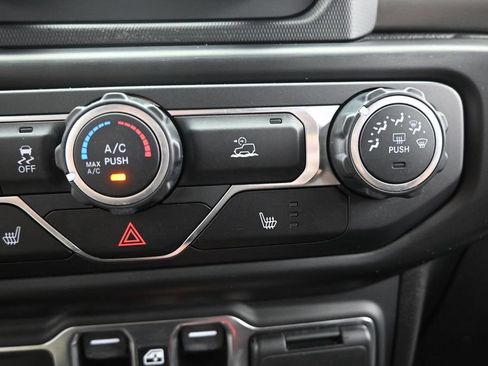 Used 2021 Jeep Gladiator Sport AWD/4WD image 30