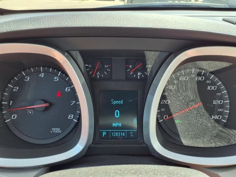Used 2010 Chevrolet Equinox LT w/ Chrome Appearance Package AWD/4WD image 20