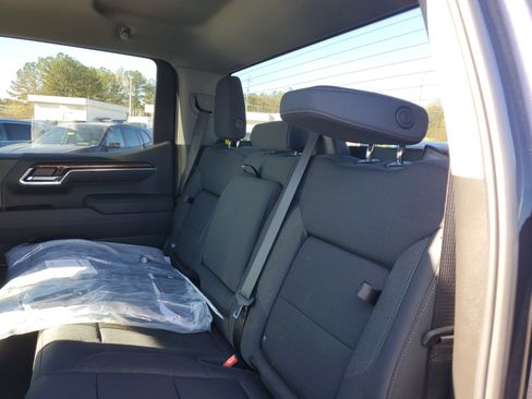 New 2025 GMC Sierra 1500 Elevation image 12