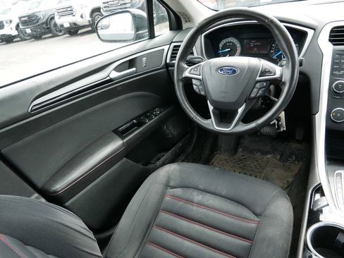 Used 2015 Ford Fusion SE w/ Equipment Group 201A image 13