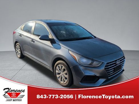 Used 2020 Hyundai Accent SE image 1