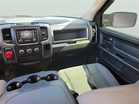 Used 2018 RAM 1500 Express w/ Express Value Package RWD image 14