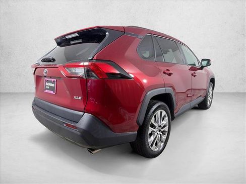 Used 2023 Toyota RAV4 XLE Premium FWD image 4