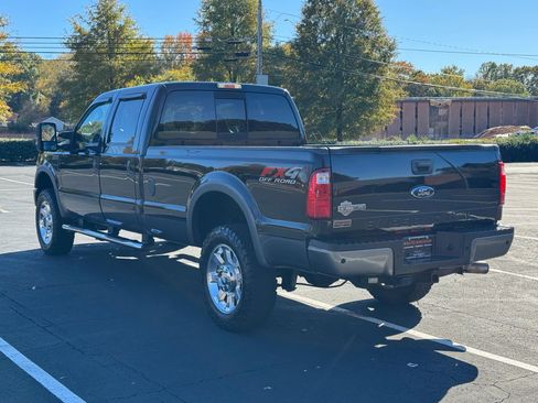 Used 2009 Ford F350 Harley-Davidson image 8