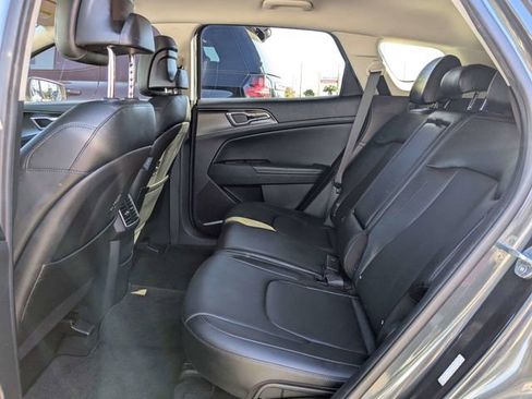 Used 2023 Kia Sportage EX image 13