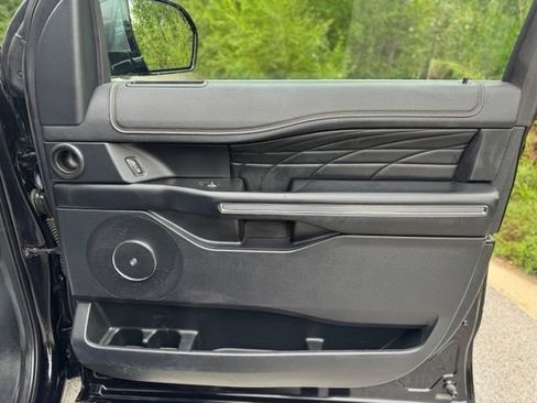 Used 2019 Ford Expedition Max Platinum AWD/4WD image 20