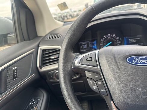Used 2024 Ford Edge SEL image 21