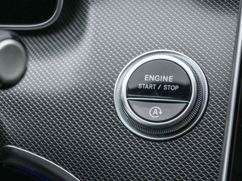 New 2025 Mercedes-Benz C 300 Sedan image 16