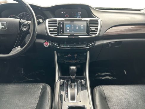 Used 2017 Honda Accord EX-L image 12