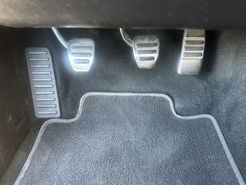 Used 2017 Ford Mustang GT Premium RWD image 20