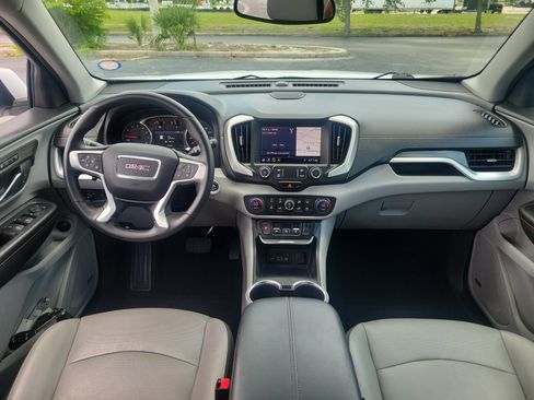 Used 2019 GMC Terrain SLT w/ Preferred Package FWD image 18