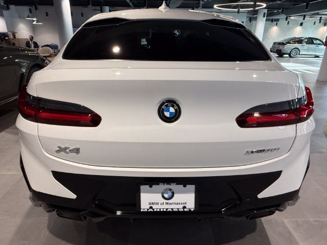 Used 2024 BMW X4 xDrive30i w/ M Sport Package AWD/4WD image 5