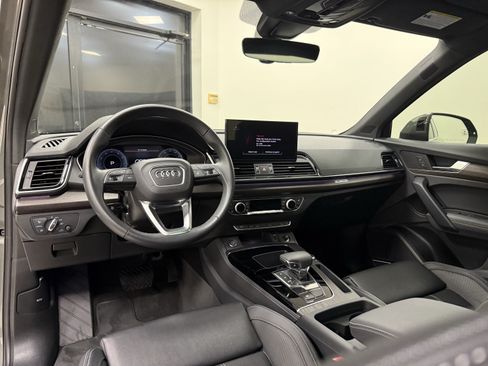 Used 2025 Audi Q5 2.0T Premium Plus AWD/4WD image 16