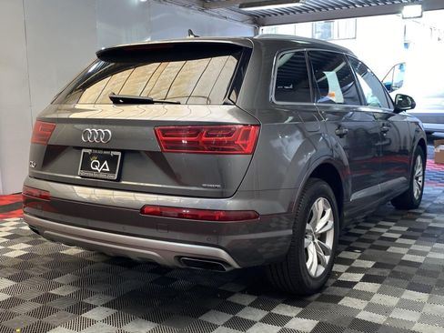 Used 2019 Audi Q7 2.0T Premium w/ Cold Weather Package AWD/4WD image 6